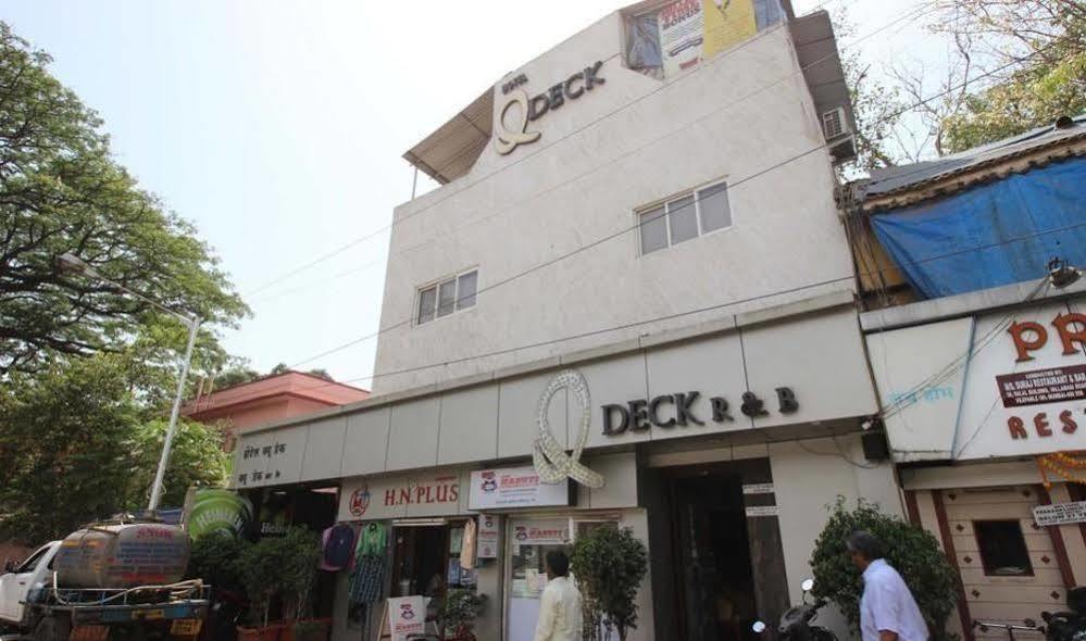 Hotel Q Deck Mumbai Bagian luar foto