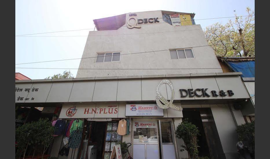 Hotel Q Deck Mumbai Bagian luar foto